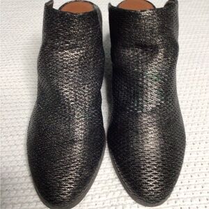 Lucky Brand Larsson Pewter Perforated Leather Stacked Heel Mules 8.5